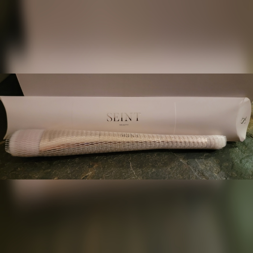 NEW in box SEINT Detail Brush Rosegold